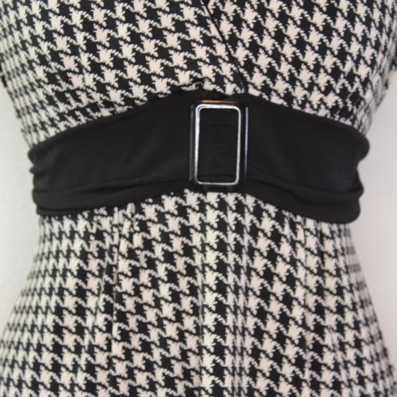 Cocomo structured houndstooth v neck  M - Picture 10 of 12